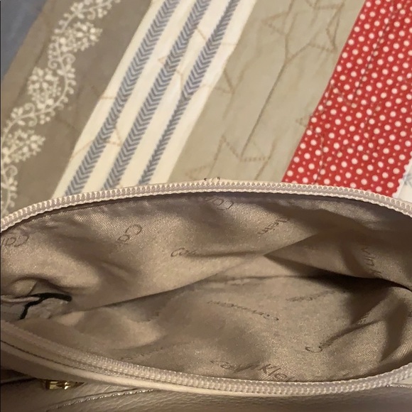Calvin Klein crossbody - Picture 4 of 6